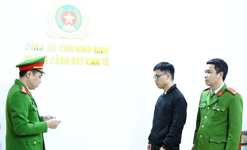 Ninh Bình: Bắt người đàn ông kinh doanh vàng bạc bỏ ngoài doanh thu 1.500 tỉ đồng