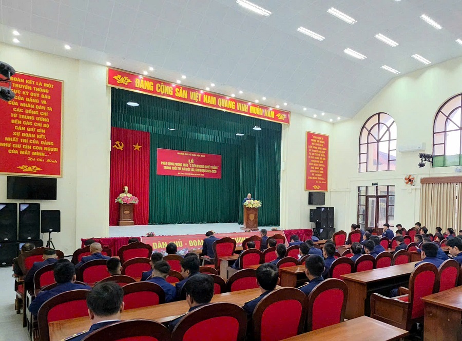 Quang cảnh Lễ ph&aacute;t động