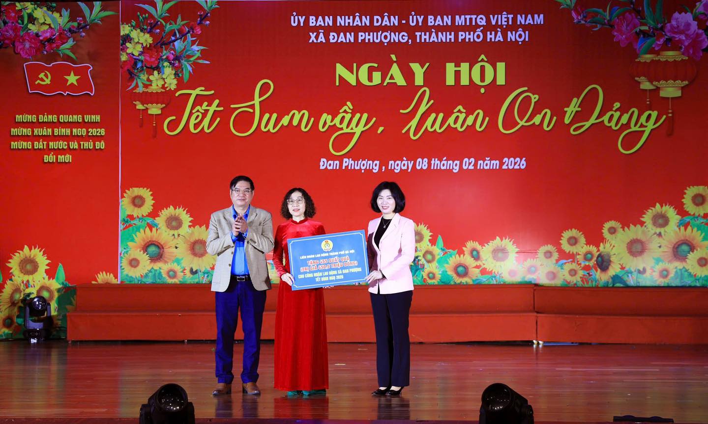 Hà Nội trao hơn 1 tỷ đồng chăm lo Tết cho công nhân, người khó khăn tại Đan Phượng