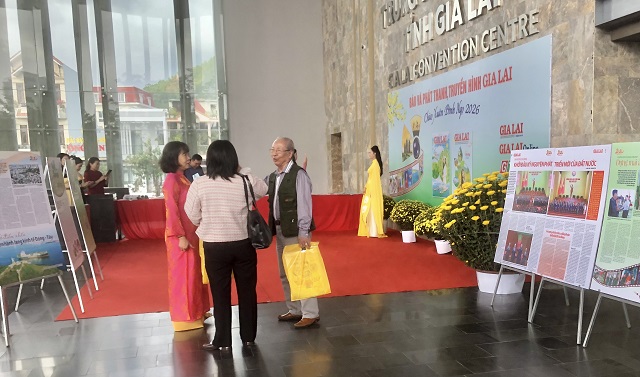 Gian trưng b&agrave;y của B&aacute;o &ndash; Đ&agrave;i Ph&aacute;t th&agrave;nh v&agrave; Truyền h&igrave;nh Gia Lai. Ảnh: VH