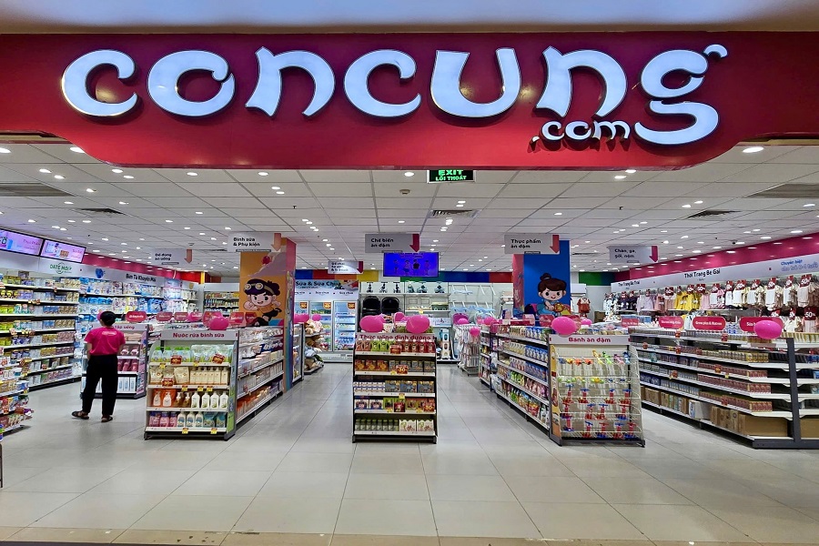 C&aacute;c nh&oacute;m h&agrave;ng cho trẻ em cũng được c&aacute;c nh&agrave; ph&acirc;n phối, điểm b&aacute;n h&agrave;ng chuẩn bị h&agrave;ng h&oacute;a dồi d&agrave;o