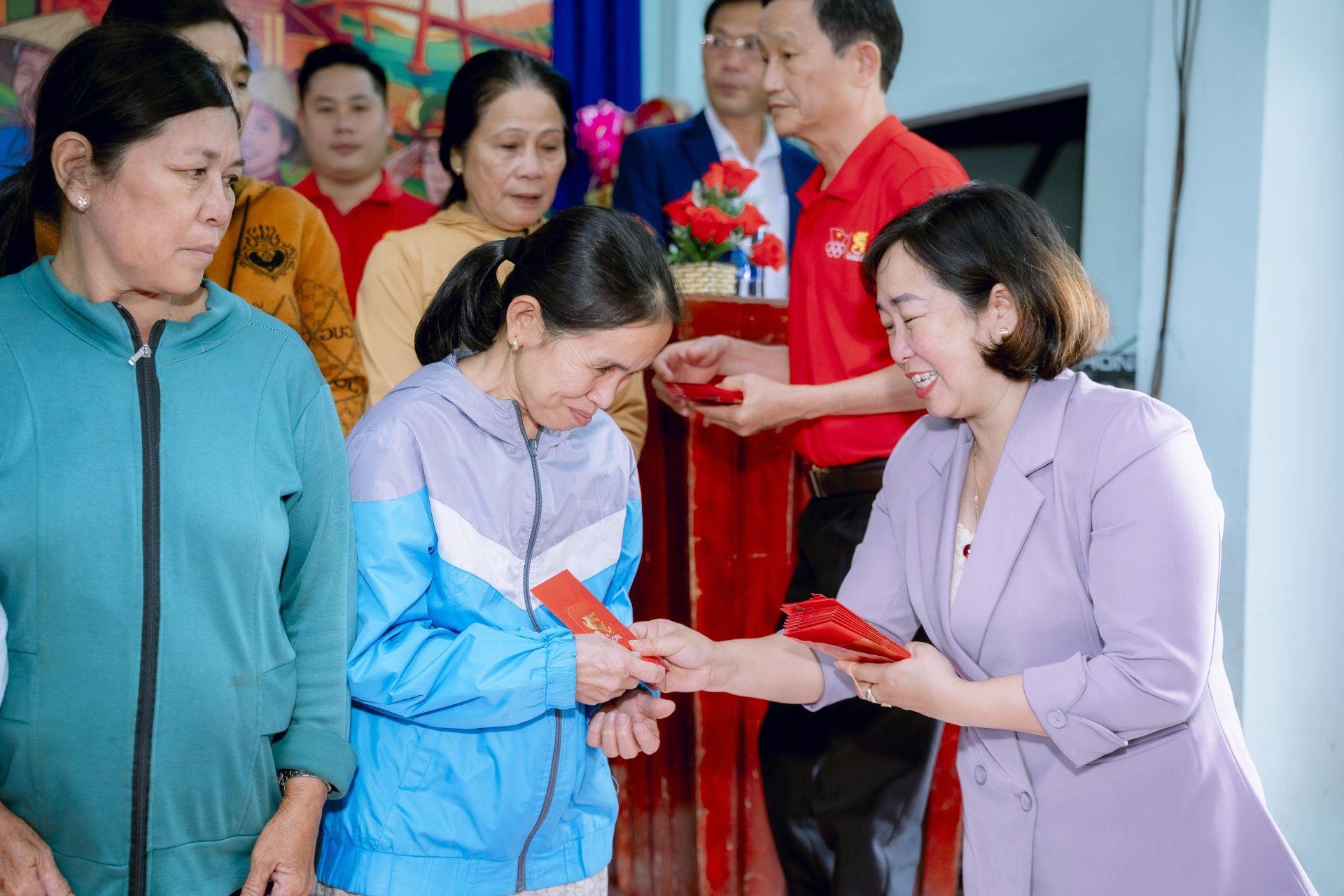 SABECO và Ủy ban Mặt trận Tổ quốc Việt Nam chung tay trao 800 phần quà “Chung Vị Tết Việt” tới người dân Quảng Ngãi và Đà Nẵng