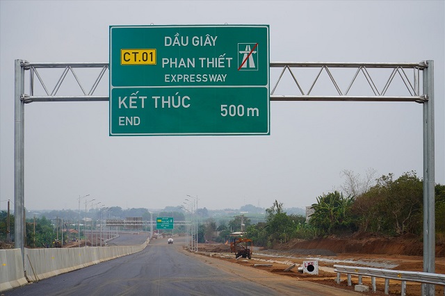 Một đoạn cao tốc Phan Thiết - Dầu Gi&acirc;y.