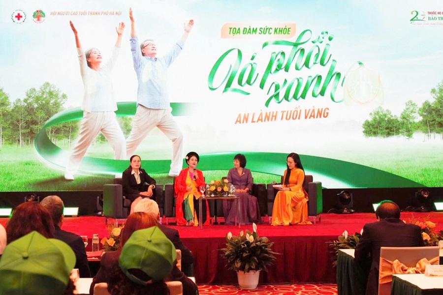 Tọa đ&agrave;m &ldquo;L&aacute; phổi xanh &ndash; An l&agrave;nh người tuổi v&agrave;ng&rdquo;.