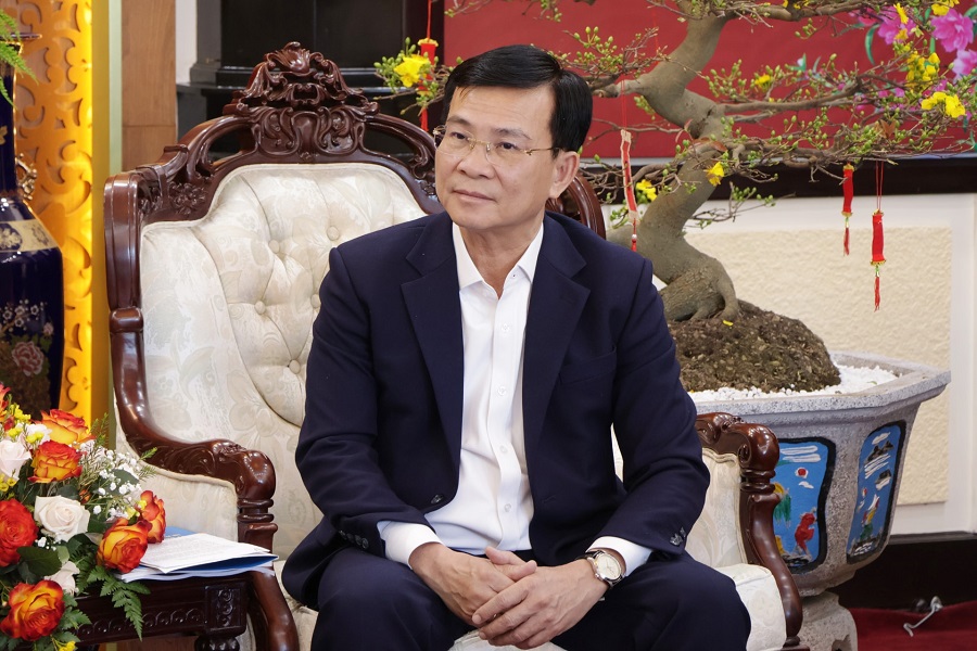 Ủy vi&ecirc;n Ban Chấp h&agrave;nh Trung ương Đảng, Ph&oacute; B&iacute; thư Tỉnh ủy, Chủ tịch UBND tỉnh L&acirc;m Đồng mong muốn Tập đo&agrave;n T&ocirc; Thương nghi&ecirc;n cứu đầu tư tuyến đường động lực kết nối Gia Nghĩa - Bảo Lộc - Phan Thiết