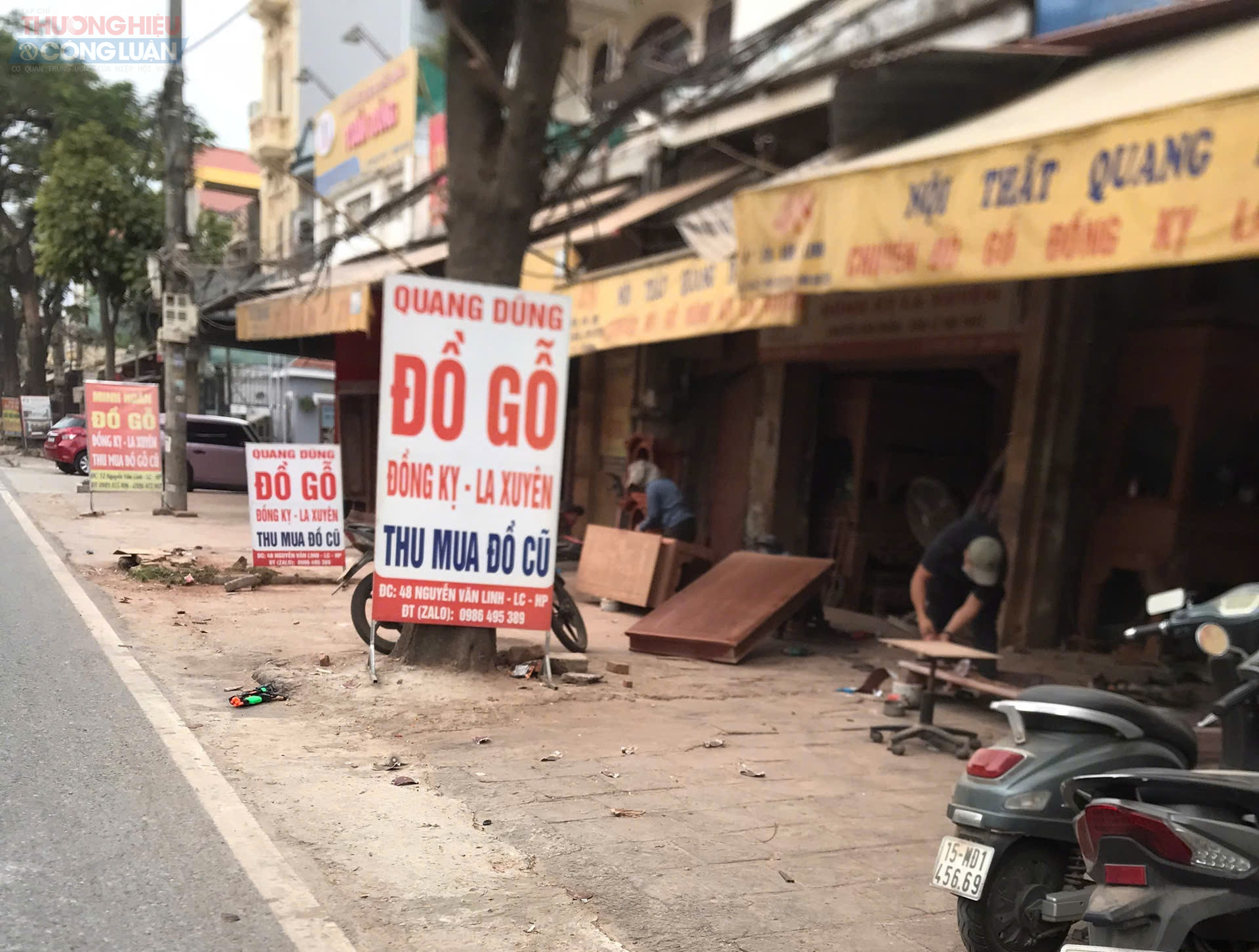 Hải Phòng: Ô nhiễm từ các cửa hàng kinh doanh đồ gỗ trên đường Nguyễn Văn Linh