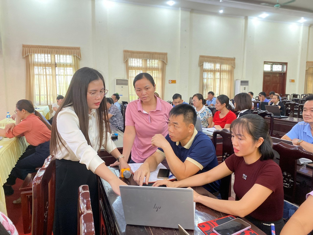 Bộ Nội vụ triển khai Nghị định về đánh giá, xếp loại công chức