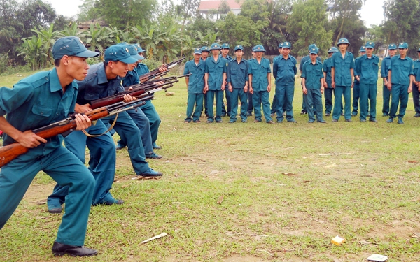 Bộ Quốc phòng triển khai đưa sĩ quan về cấp xã và nghiên cứu điều chỉnh độ tuổi Dân quân tự vệ