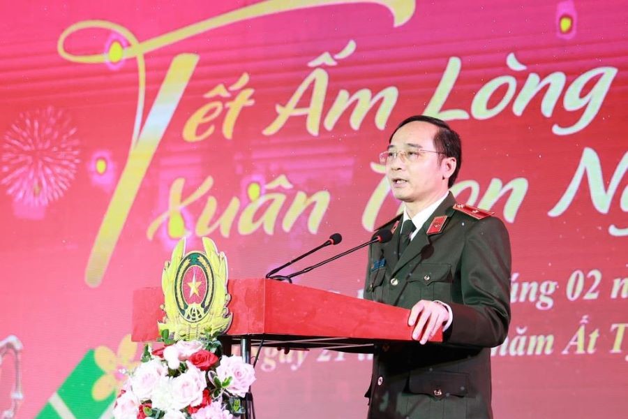 Thiếu tướng Nguyễn Xu&acirc;n Thao, Gi&aacute;m đốc C&ocirc;ng an tỉnh H&agrave; Tĩnh ph&aacute;t biểu tại chương tr&igrave;nh