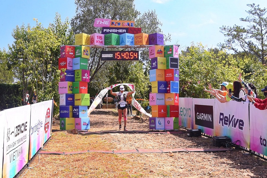 Về đ&iacute;ch một cự ly tại Dalat Ultra Trail 2025