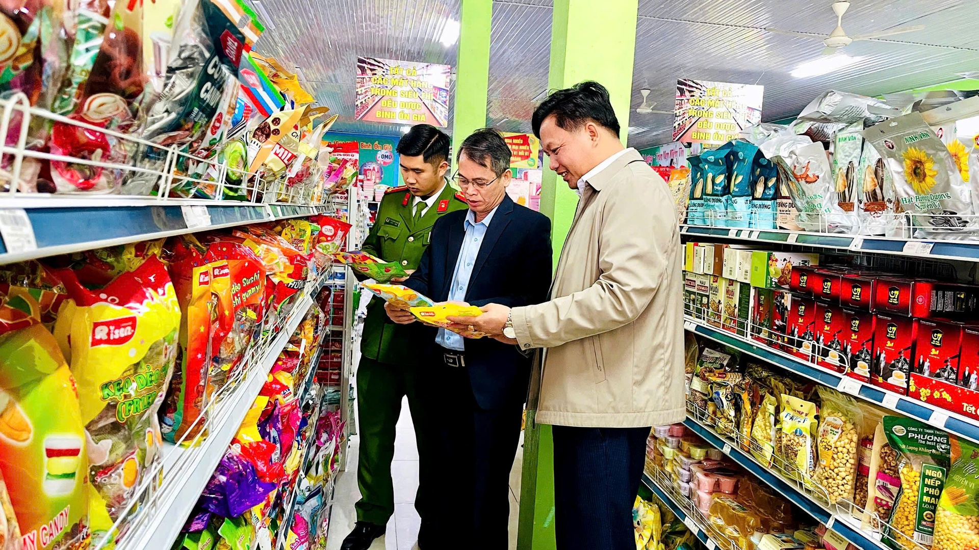 Lai Châu giữ ổn định thị trường và bảo đảm nguồn hàng dịp Tết Bính Ngọ 2026