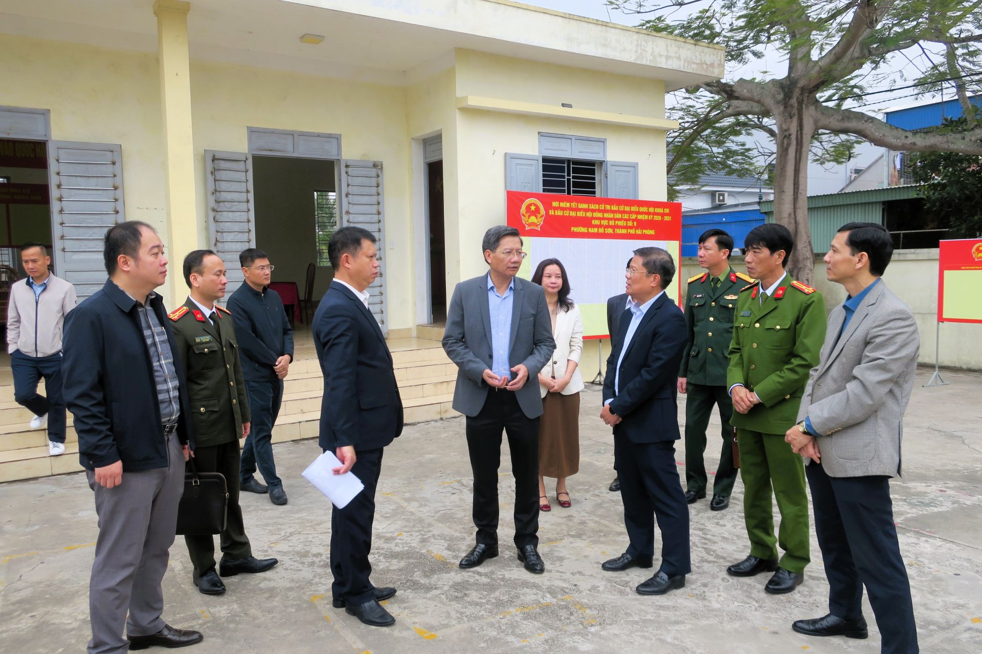 Đoàn kiểm tra số 3 làm việc tại phường Nam Đồ Sơn. Đoàn kiểm tra số 3 làm việc tại phường Nam Đồ Sơn.