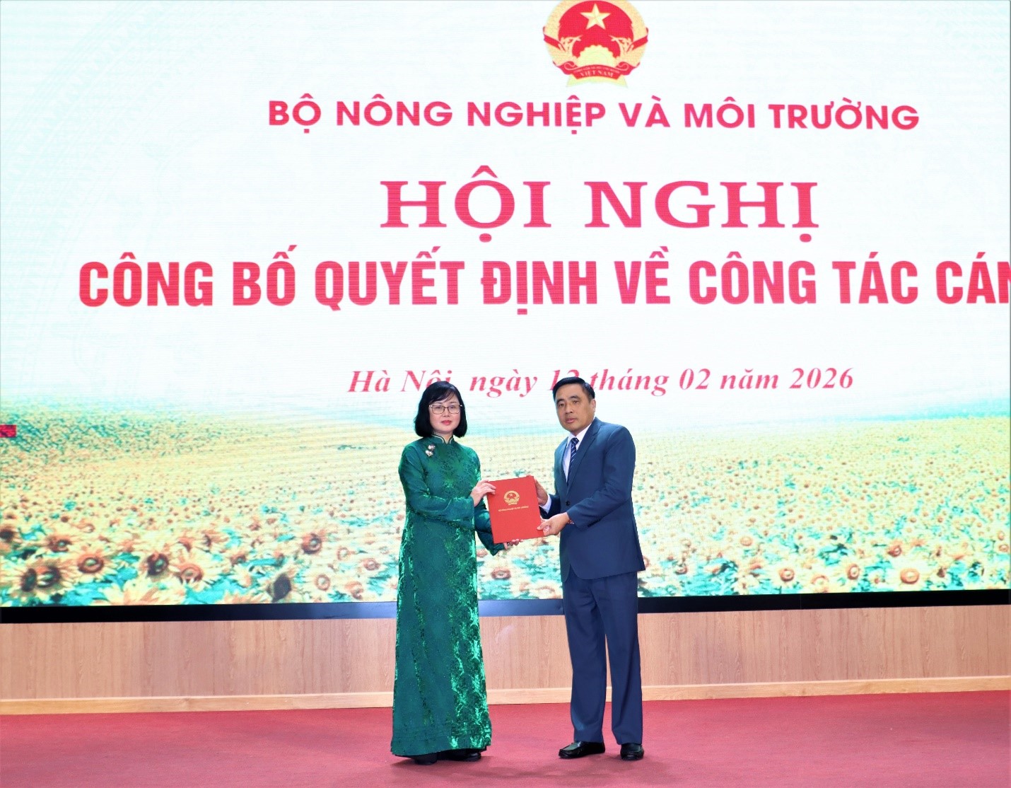 GS. TS Huỳnh Thị Lan Hương làm Quyền Hiệu trưởng Trường Đại học Tài nguyên và Môi trường Hà Nội