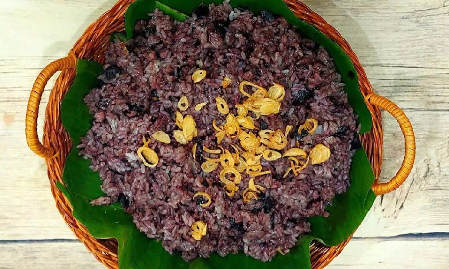 X&ocirc;i tr&aacute;m đen xuất ph&aacute;t từ c&aacute;c tỉnh như Ph&uacute; Thọ, Cao Bằng v&agrave; Lạng Sơn, nơi quả tr&aacute;m đen mọc hoang d&atilde; tr&ecirc;n những c&aacute;nh rừng n&uacute;i