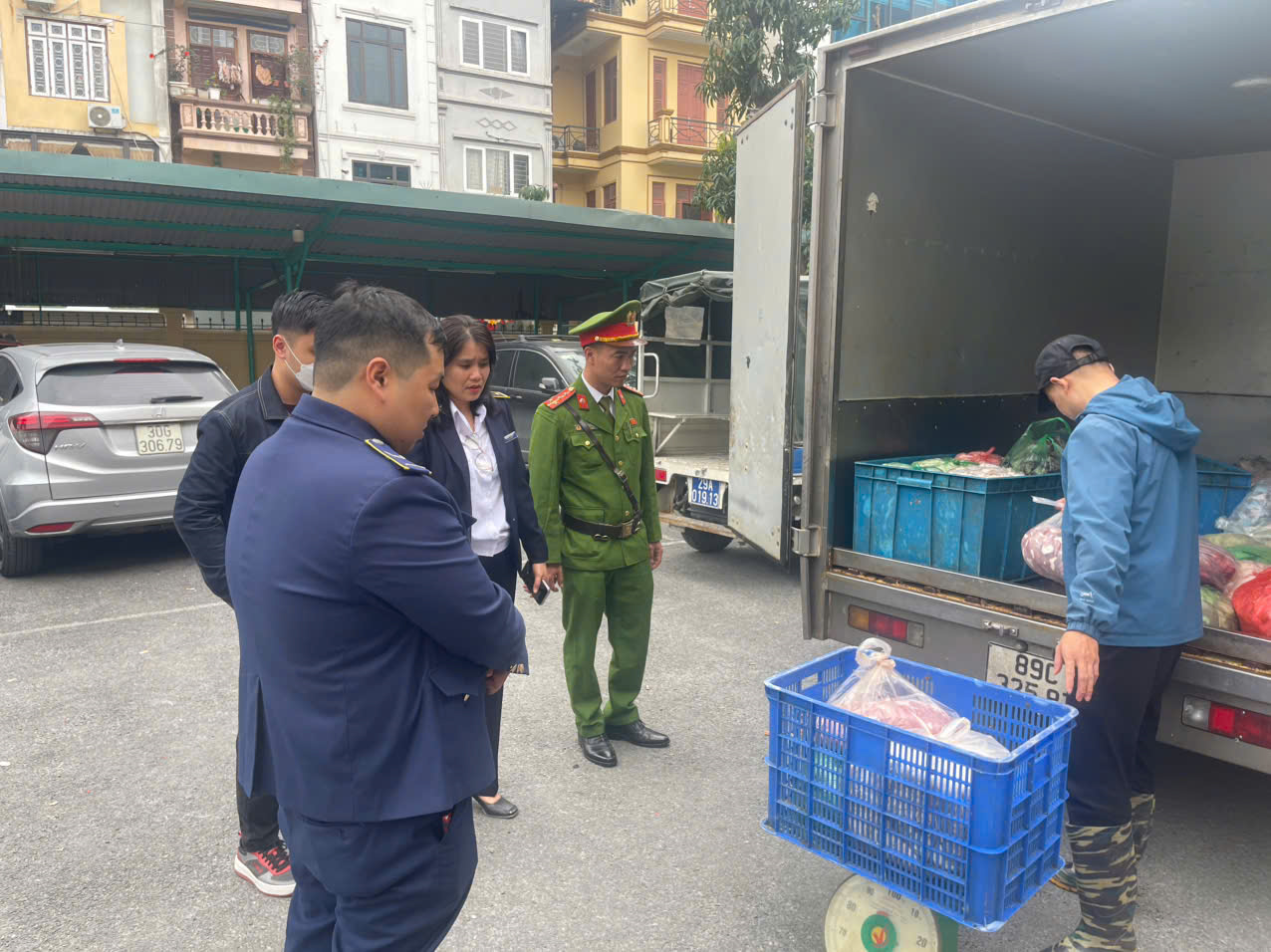 Hà Nội: Phát hiện và xử lý 350 kg nội tạng động vật không rõ nguồn gốc xuất xứ