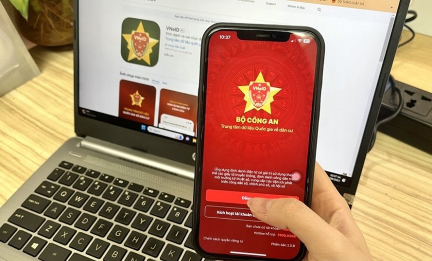 Thủ tướng chỉ đạo tuyệt đối không yêu cầu người dân cung cấp lại thông tin đã có trên VNeID