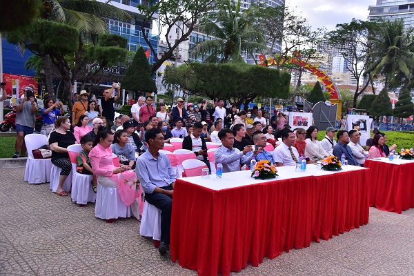 Quang cảnh lễ khai mạc