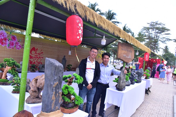 Một gian h&agrave;ng tại triển l&atilde;m