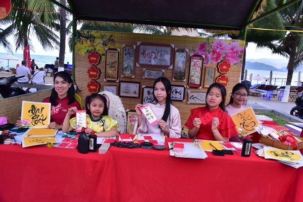 Một gian h&agrave;ng tại triển l&atilde;m