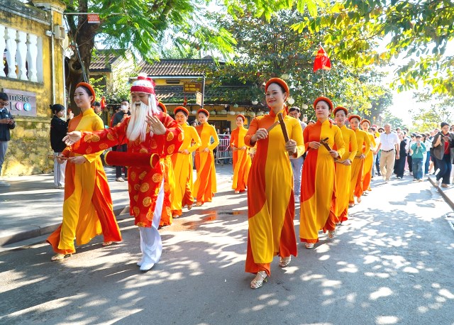 Đo&agrave;n rước sắc b&ugrave;a sẽ diễu h&agrave;nh ch&uacute;c xu&acirc;n tại khu phố cổ Hội An v&agrave;o đ&ecirc;m Giao thừa, ng&agrave;y 16/2