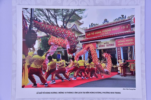 Một ảnh trưng b&agrave;y tại triển l&atilde;m