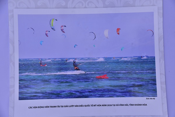 Một ảnh trưng b&agrave;y tại triển l&atilde;m