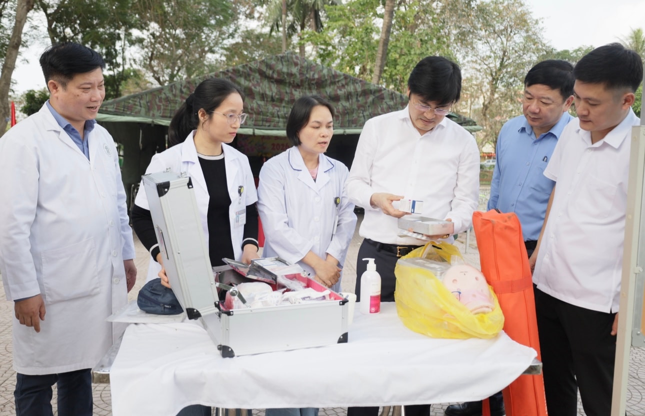 Hà Nội: Kiểm tra công tác y tế, phục vụ bắn pháo hoa Tết Nguyên đán 2026