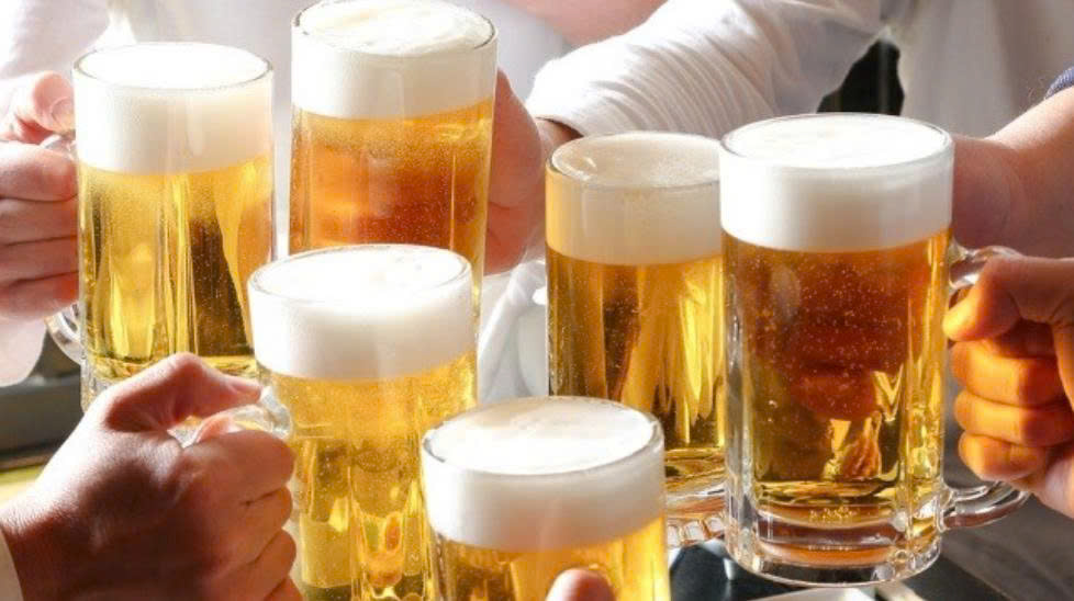 Tết trọn niềm vui: Uống rượu bia sao cho an toàn?