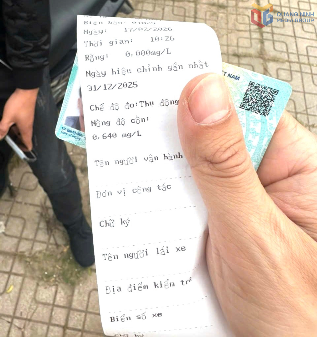 B&ecirc;n cạnh đ&ocirc;ng đảo người tham gia chấp h&agrave;nh tốt quy định giao th&ocirc;ng, vẫn c&ograve;n 1 số trường hợp cố t&igrave;nh vi phạm