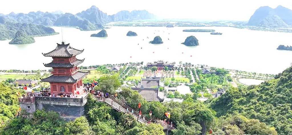 Khu du lịch Tam Ch&uacute;c được đầu tư, x&acirc;y dựng g&oacute;p phần th&uacute;c đẩy du lịch địa phương