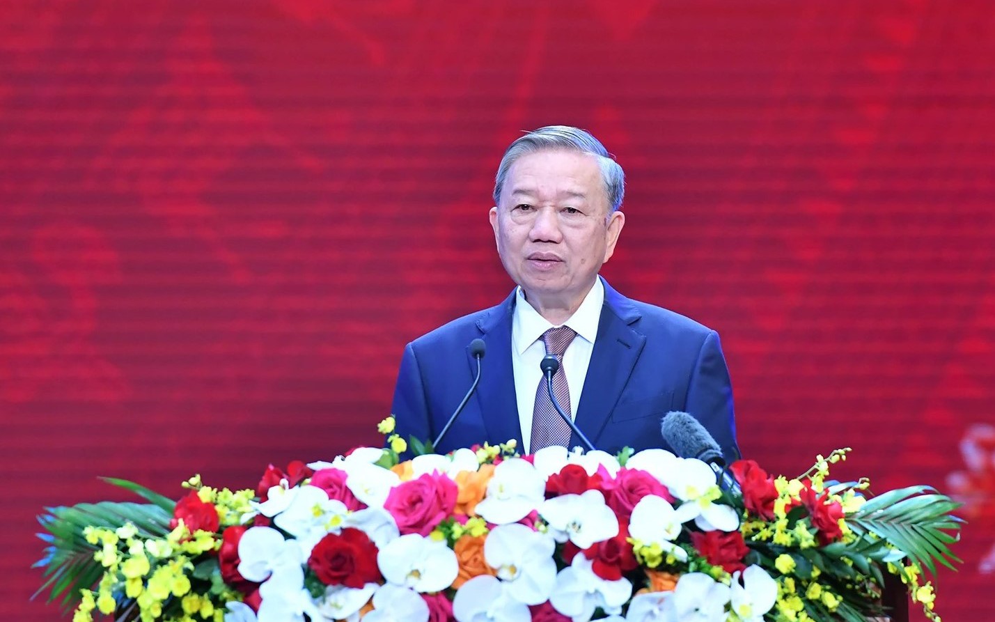 Đẩy mạnh đối ngoại toàn diện ở tầm cao mới