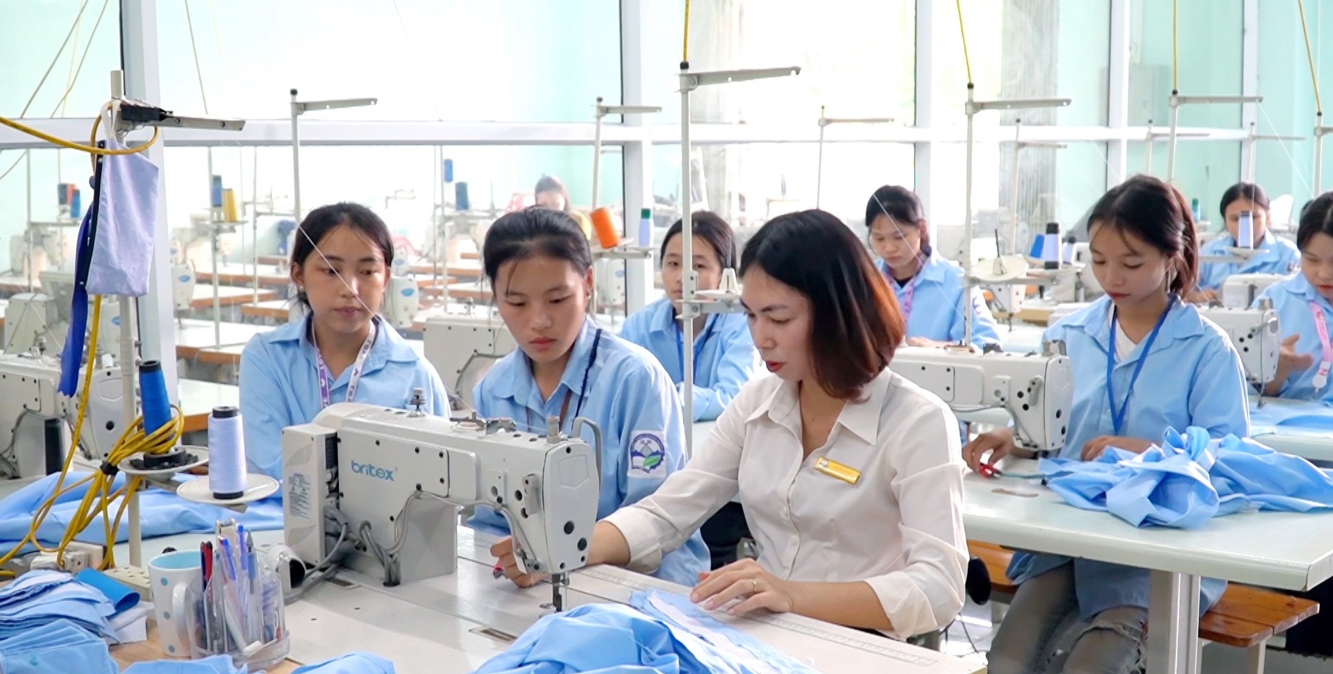 Tỉnh Lào Cai tập trung tăng cường sự gắn kết chặt chẽ giữa cơ sở giáo dục nghề nghiệp với doanh nghiệp và nhu cầu thị trường. Tỉnh Lào Cai tập trung tăng cường sự gắn kết chặt chẽ giữa cơ sở giáo dục nghề nghiệp với doanh nghiệp và nhu cầu thị trường.