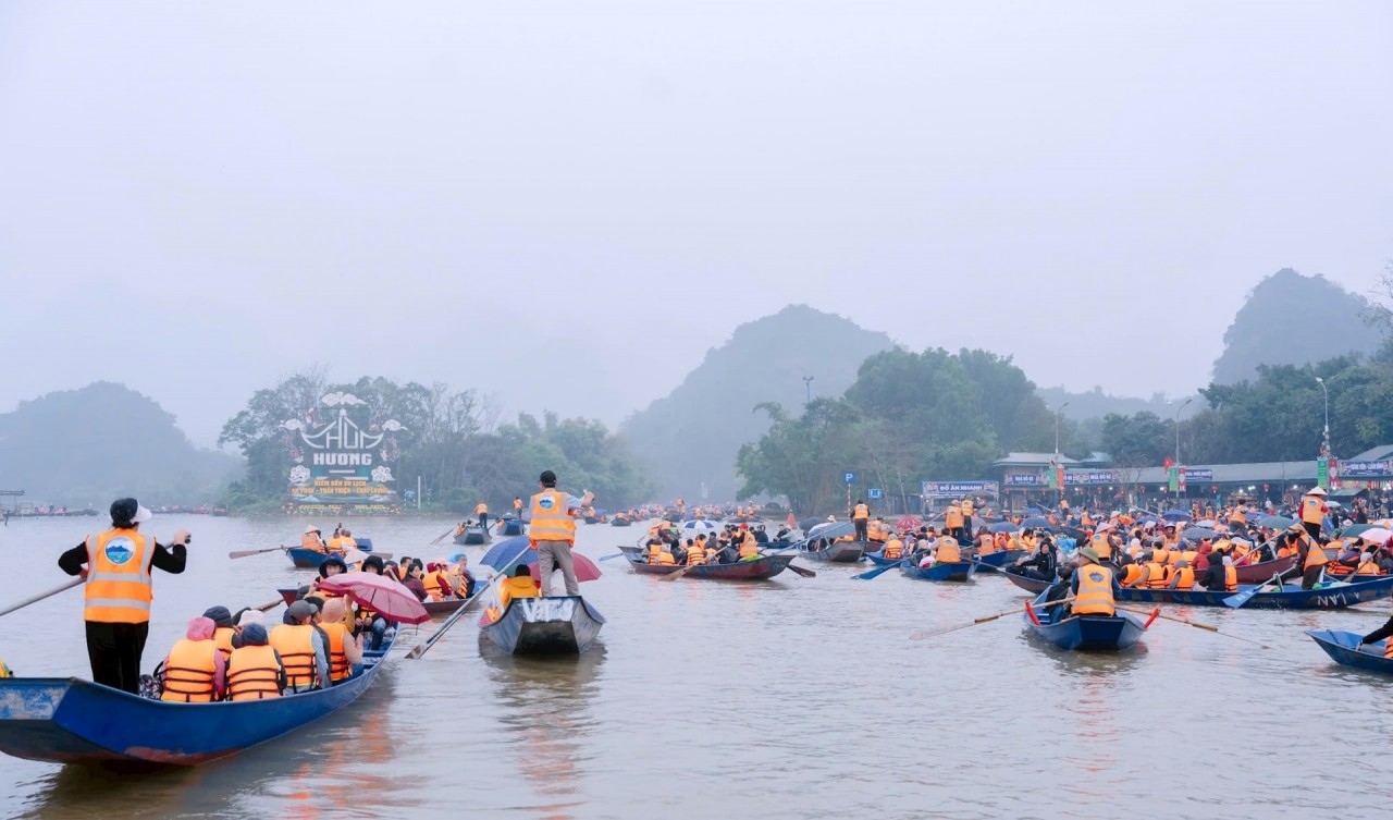 Hà Nội thu 2.231 tỷ đồng từ du lịch trong 5 ngày Tết Nguyên đán 2026