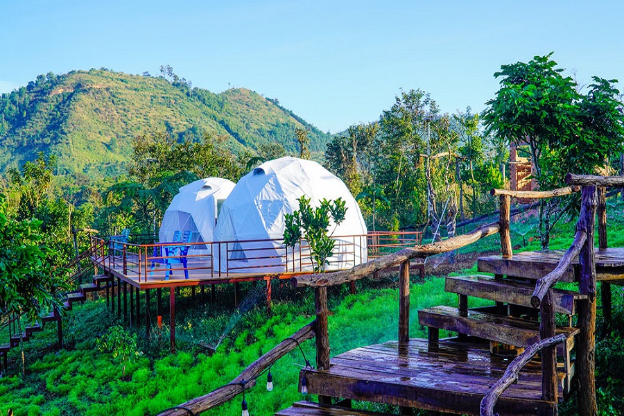 Làng sinh thái Eva đi đầu trong việc phát triển du lịch sinh thái xanh tại Gia Nghĩa, tỉnh Lâm Đồng. Làng sinh thái Eva đi đầu trong việc phát triển du lịch sinh thái xanh tại Gia Nghĩa, tỉnh Lâm Đồng.