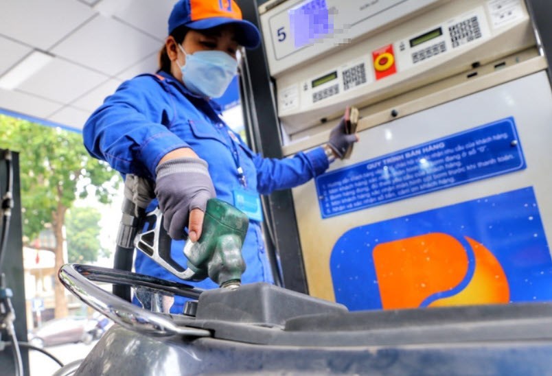 Kỳ điều hành ngày 20/2: Giá xăng giảm, giá dầu tăng