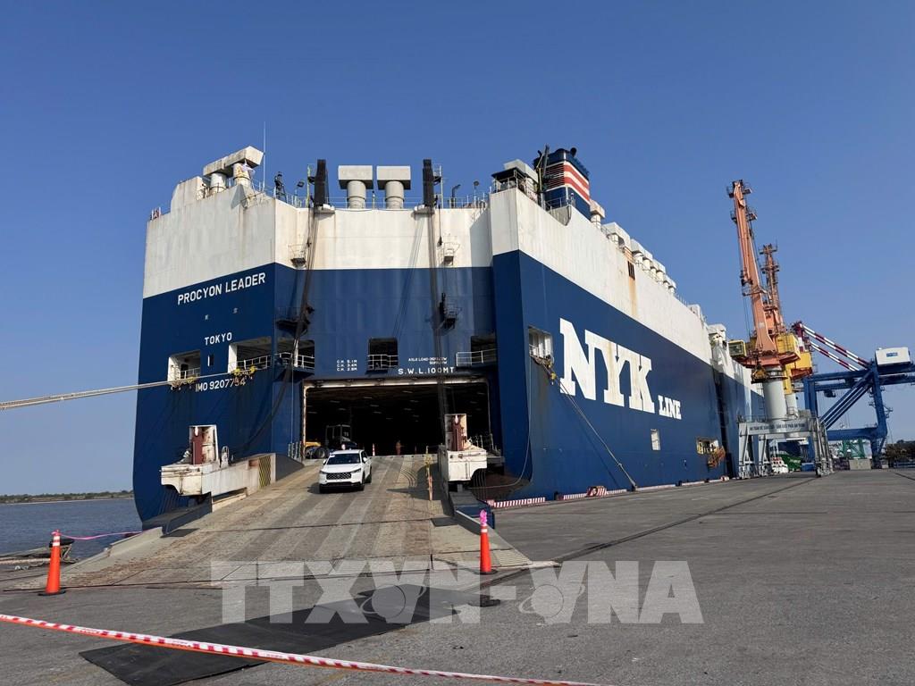 Chi cục Hải quan khu vực III: Thông quan 5,45 tỷ USD hàng hóa dịp Tết, tăng tốc hoàn thành chỉ tiêu năm 2026