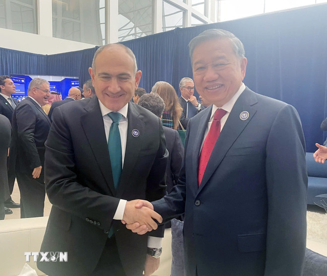 Tổng B&iacute; thư T&ocirc; L&acirc;m gặp l&atilde;nh đạo c&aacute;c nước nh&acirc;n dịp tham dự cuộc họp khai mạc Hội đồng H&ograve;a b&igrave;nh về Gaza. (Ảnh: TTXVN ph&aacute;t)