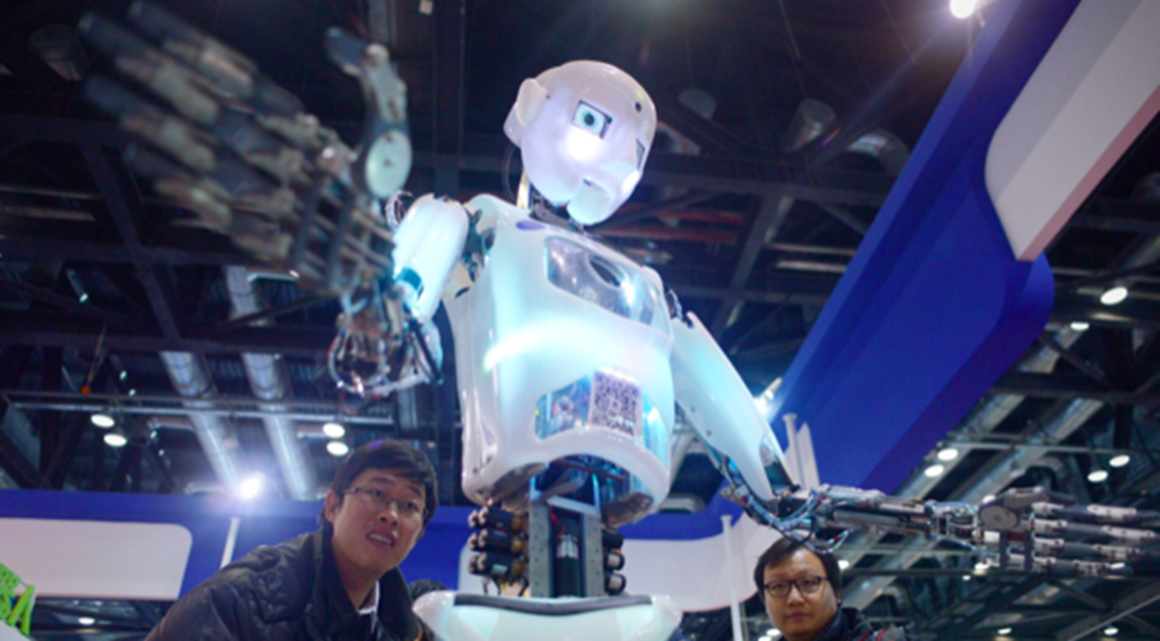 AI Trung Quốc chuyển mình từ phòng thí nghiệm ra dây chuyền sản xuất