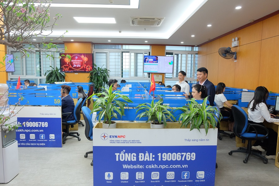 Ca trực Tết tại Trung tâm chăm sóc khách hàng Ca trực Tết tại Trung tâm chăm sóc khách hàng