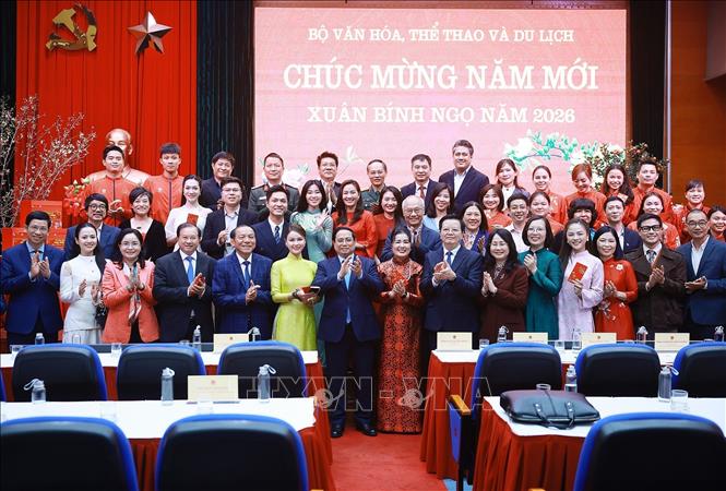 Thủ tướng Phạm Minh Chính với cán bộ, công chức, viên chức Bộ Văn hóa, Thể thao và Du lịch. Ảnh: Dương Giang/TTXVN Thủ tướng Phạm Minh Chính với cán bộ, công chức, viên chức Bộ Văn hóa, Thể thao và Du lịch. Ảnh: Dương Giang/TTXVN