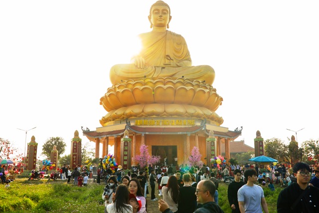 Nghệ An đón 367 nghìn lượt khách dịp Tết Bính Ngọ 2026