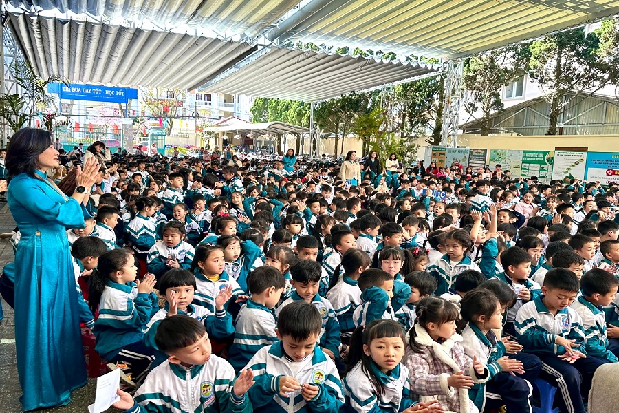 Lâm Đồng hướng đến chăm lo đời sống con người, lấy hạnh phúc Nhân dân làm mục tiêu tối thượng Lâm Đồng hướng đến chăm lo đời sống con người, lấy hạnh phúc Nhân dân làm mục tiêu tối thượng