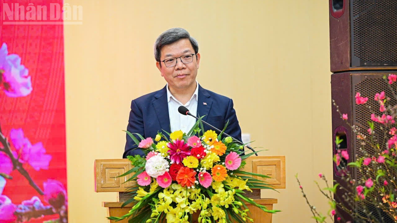 Đồng chí Tống Văn Thanh - Vụ trưởng Vụ Báo chí-Xuất bản, Ban Tuyên giáo và Dân vận Trung ương Đồng chí Tống Văn Thanh - Vụ trưởng Vụ Báo chí-Xuất bản, Ban Tuyên giáo và Dân vận Trung ương