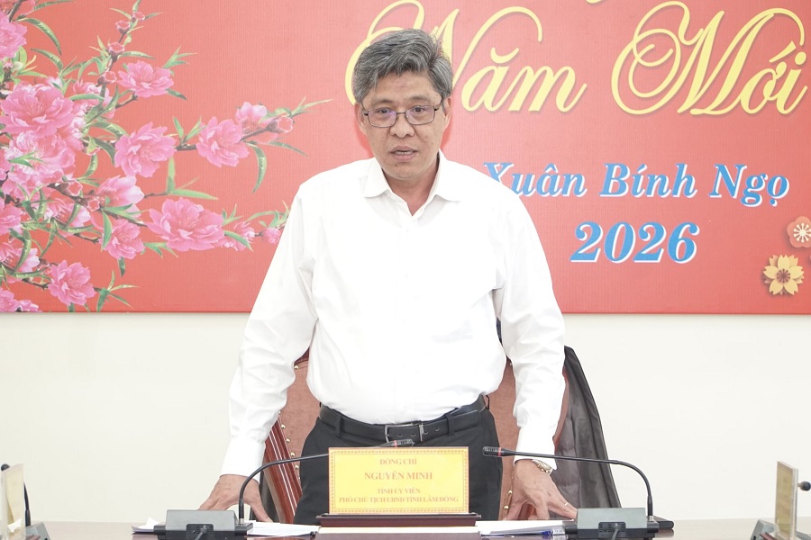 Đồng ch&iacute; Nguyễn Minh, Tỉnh ủy vi&ecirc;n, Ph&oacute; Chủ tịch UBND tỉnh L&acirc;m Đồng ph&aacute;t biểu chỉ đạo tại cuộc họp