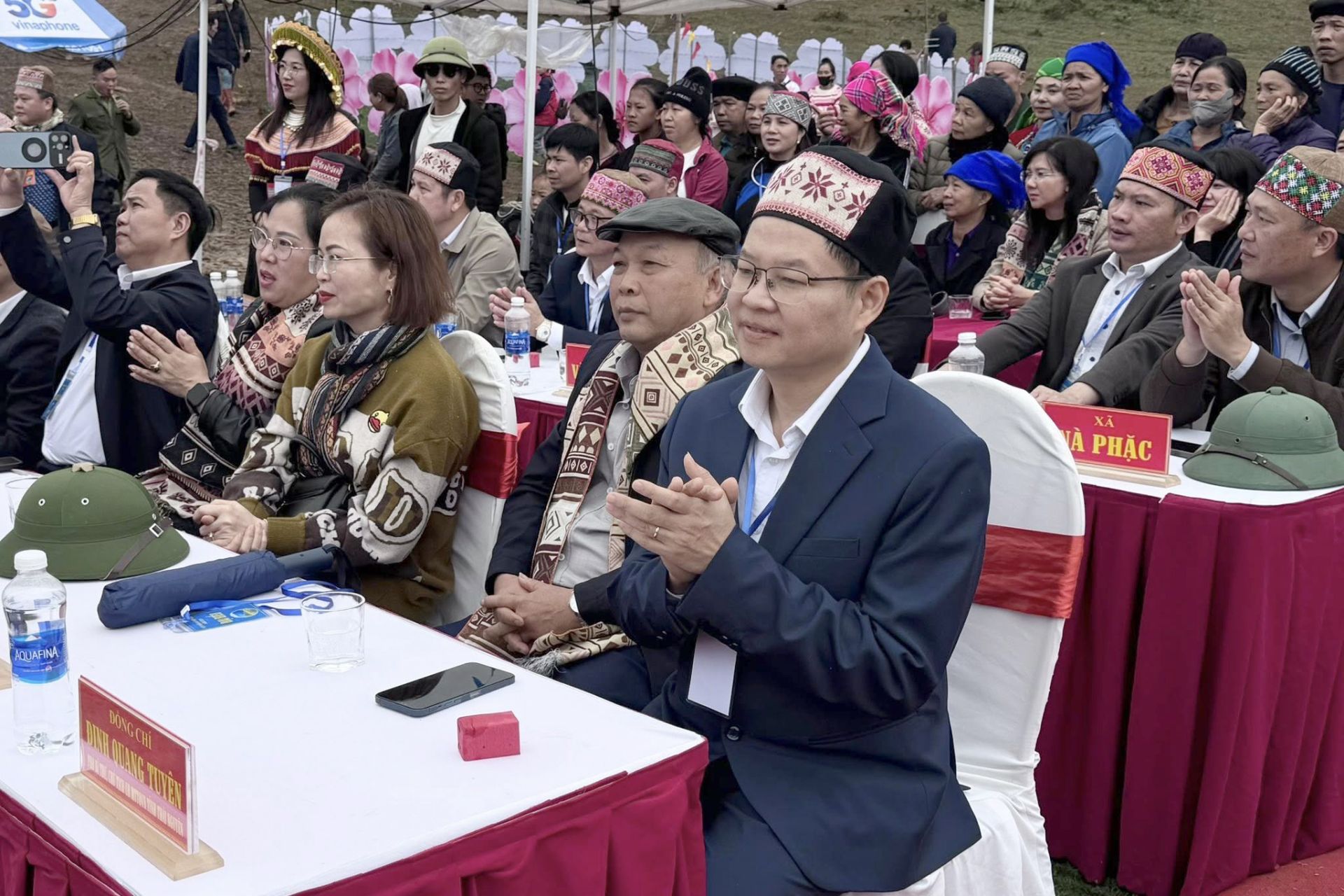 C&aacute;c đại biểu tham dự Lễ khai mạc