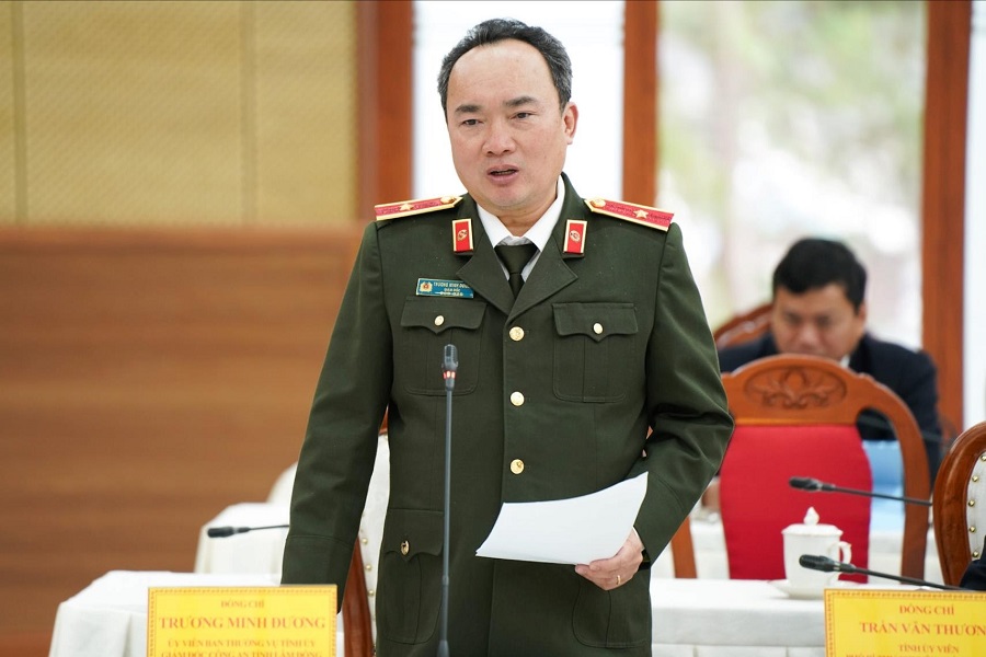 Thiếu tướng Trương Minh Đương, Ủy vi&ecirc;n Ban Thường vụ Tỉnh ủy, Gi&aacute;m đốc C&ocirc;ng an tỉnh L&acirc;m Đồng b&aacute;o c&aacute;o t&igrave;nh h&igrave;nh bảo đảm an ninh trật tự dịp Tết Nguy&ecirc;n đ&aacute;n