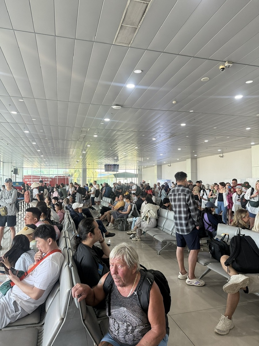 Phú Quốc lập kỷ lục khai thác dịp Tết: 767 chuyến bay, hơn 260.000 lượt khách trong 9 ngày Phú Quốc lập kỷ lục khai thác dịp Tết: 767 chuyến bay, hơn 260.000 lượt khách trong 9 ngày