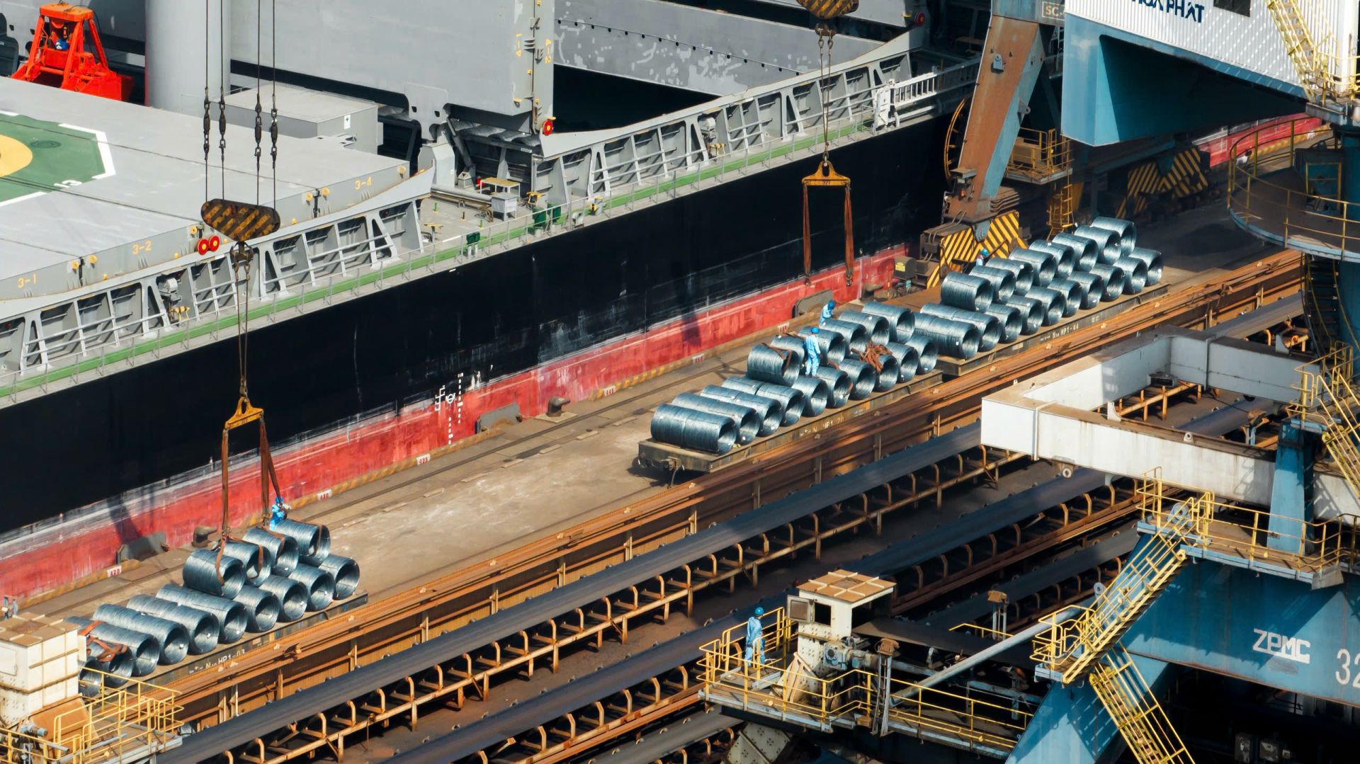 Tập đoàn Hòa Phát ghi nhận 25.000 tấn thép xuất bán đầu năm mới