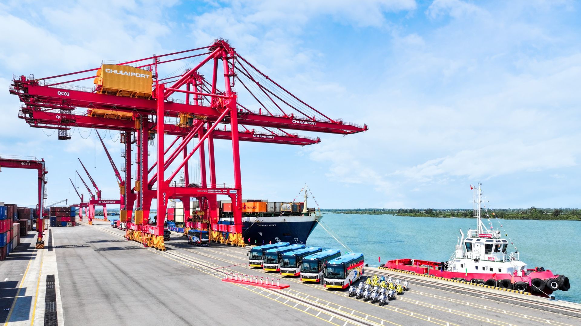 Toàn cảnh Lễ xuất khẩu đầu năm Toàn cảnh Lễ xuất khẩu đầu năm