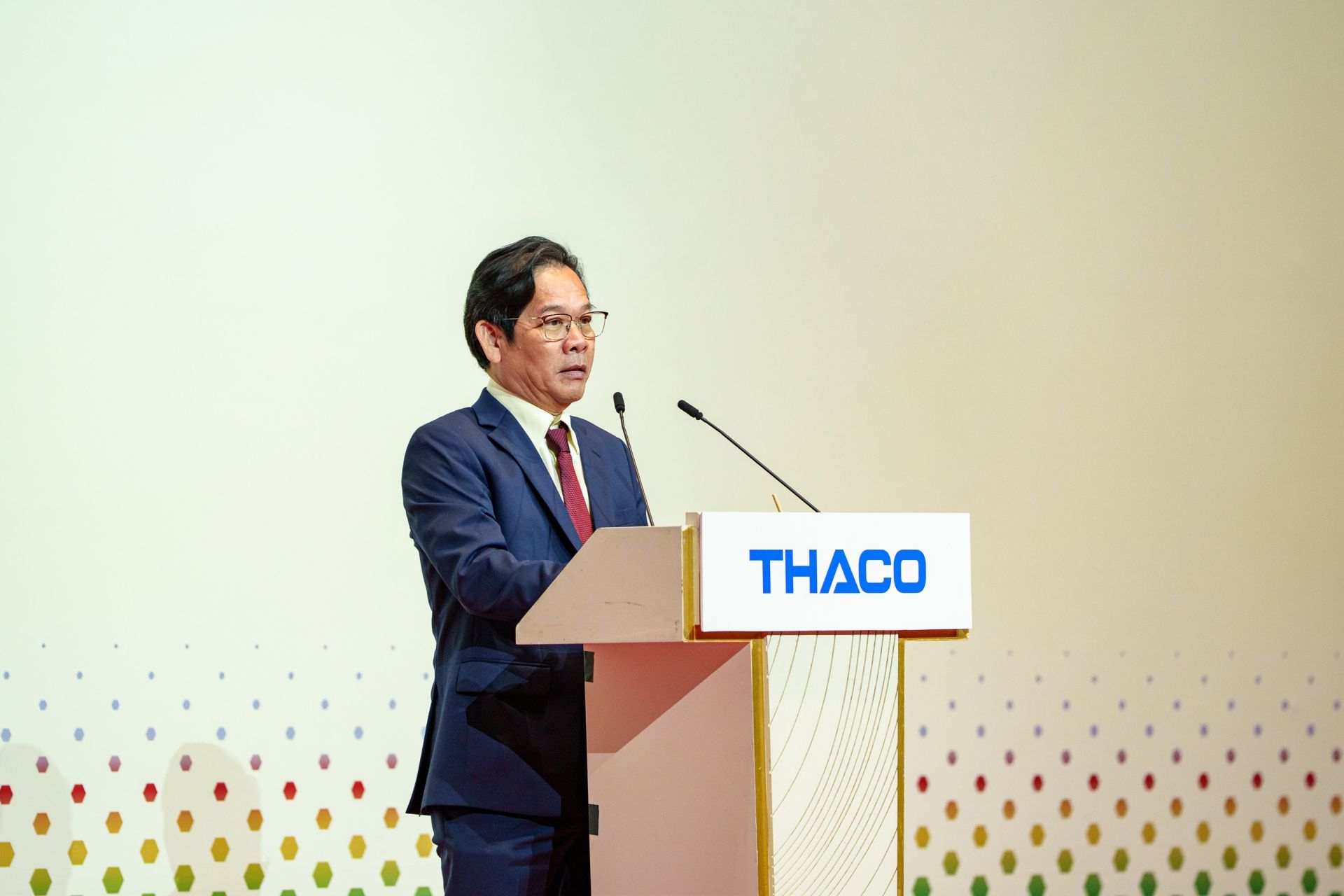 Ông Nguyễn Hoàng Tuệ – Phó Tổng Giám đốc THACO, Tổng Giám đốc Đại Quang Minh phát biểu hưởng ứng Thông điệp số 21 tại TP.HCM Ông Nguyễn Hoàng Tuệ – Phó Tổng Giám đốc THACO, Tổng Giám đốc Đại Quang Minh phát biểu hưởng ứng Thông điệp số 21 tại TP.HCM